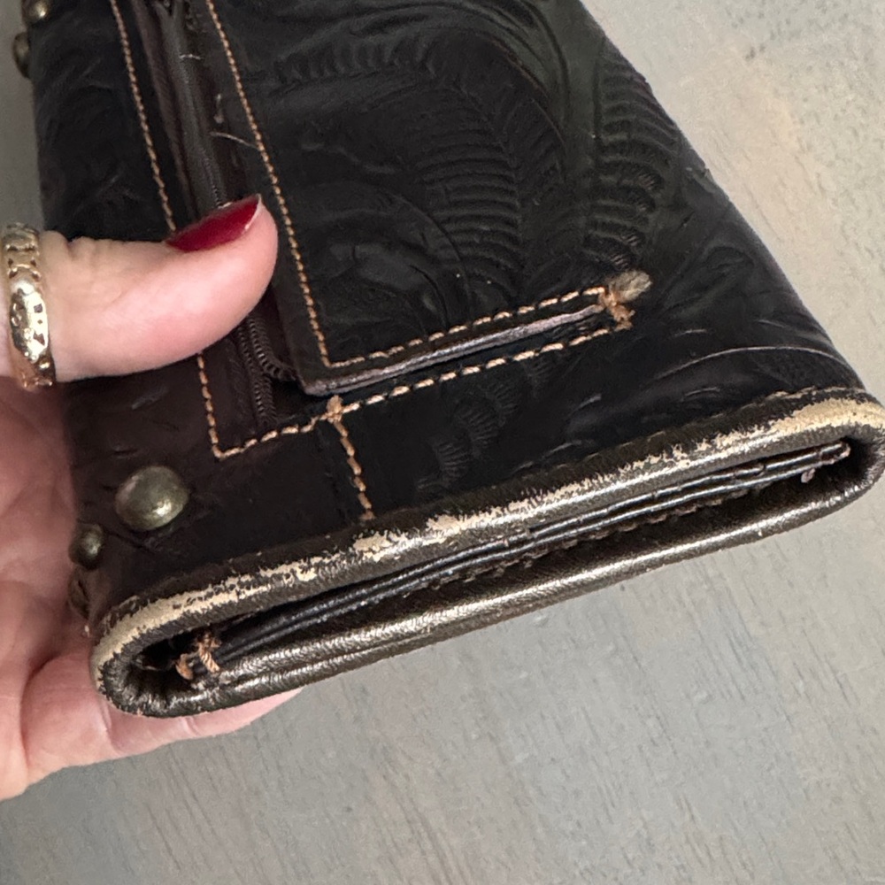 Black Leather Wallet Studded Embossed / Leather Cross Clutch - Picture 4 of 10